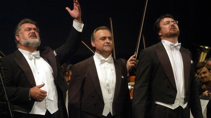 Slovenská opera smúti