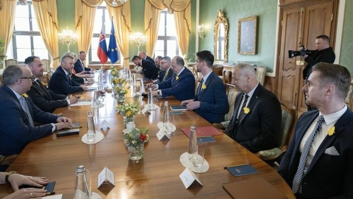 Alcaldes y Gobierno debatirán la reforma de la administración pública en Bratislava