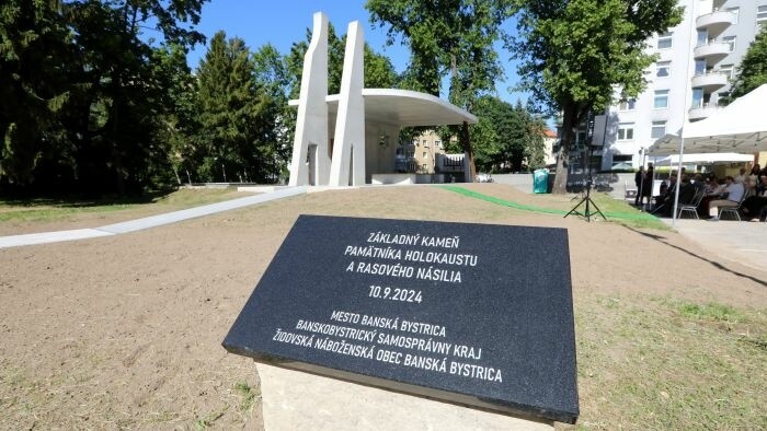 Mémorial de l’Holocauste sur le site d’une synagogue à Banská Bystrica
