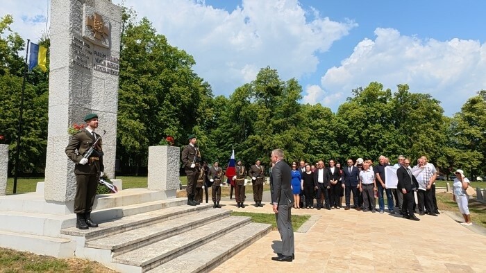 Ministerpräsident Fico nahm an Eröffnung von Militärfriedhof teil