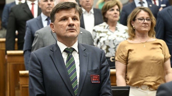 Eine saubere Weste haben – die neue Kleiderordnung im Nationalrat