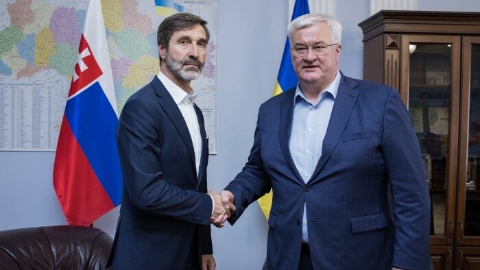 Foreign Minister in Ukraine, Kenya and Tanzania