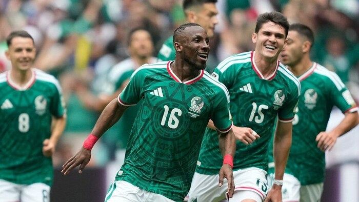 Mexičania otvorili domáce MS 2026 víťazne. Duel s Juhoafrickou republikou poznačili tri červené karty