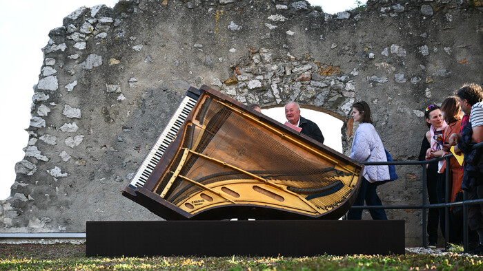 Veterné piano na Beckove