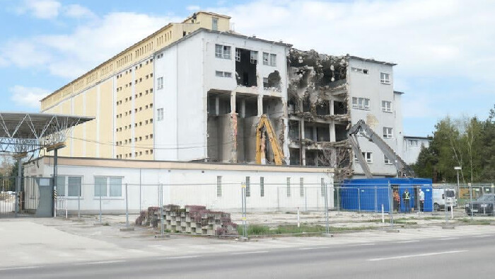 Pivovar v Topoľčanoch zrovnali so zemou