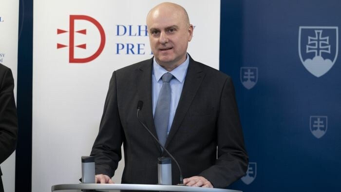 Slovensko si požičalo takmer 650 miliónov eur