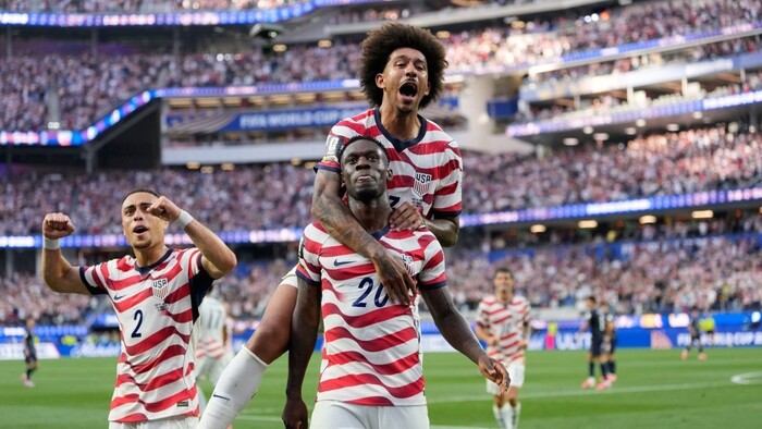 USA nedali Paraguaju šancu, pod triumf sa výrazne podpísal dvojgólový Balogun