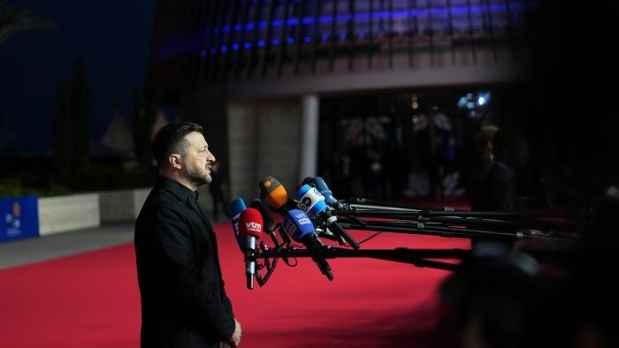 Premiér sa stretne s P. Magyarom i V. Zelenským