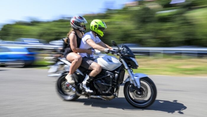 Zákaz alkoholu sa rozšíri aj na spolujazdcov na motorkách