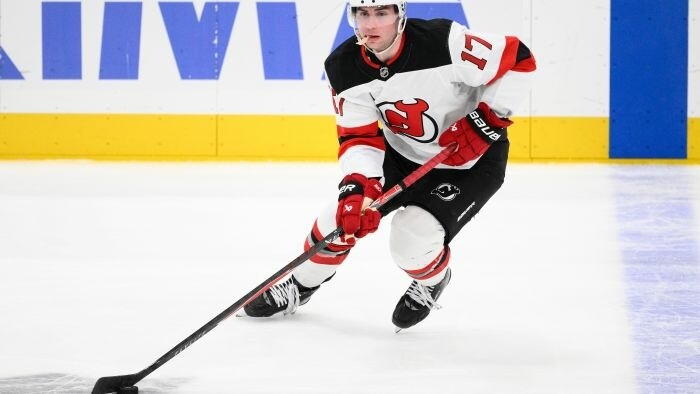 Šimon Nemec continuará su carrera en la NHL en el equipo de Calgary Flames
