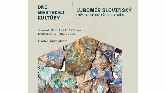 O novej výstave Ľubomíra Slovinského s názvom Ložisko sonických surovín v SSG v Banskej Bystrici