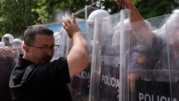 V Albánsku pokračujú protesty proti výstavbe luxusného rezortu
