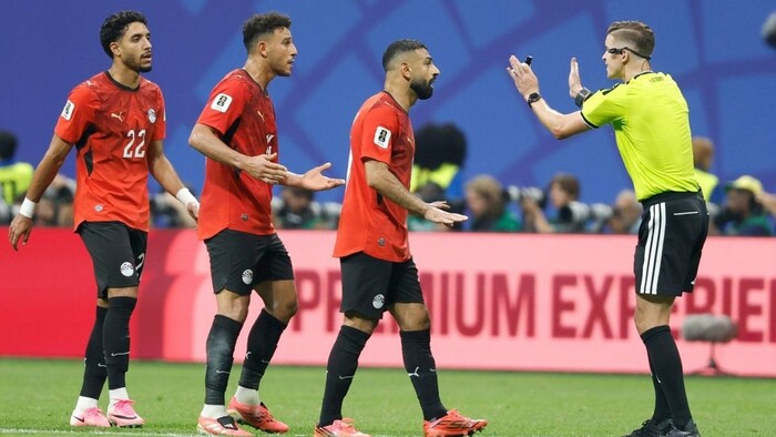 Egypt podal sťažnosť na FIFA, žiada vylúčenie rozhodcov z turnaja. Tréner faraónov hovorí o nespravodlivosti