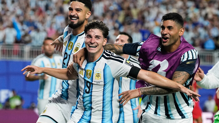 APTOPIX_Switzerland_Argentina_WCup_Soccer514125229971_TASR.jpg