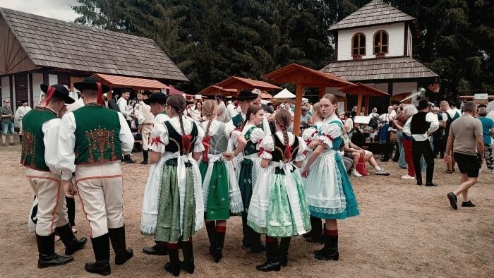 Folklórne slávnosti pod Poľanou 