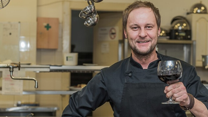 Šéfkuchár Marcel Ihnačák balancuje profesionálny život pokojom na Južnej Morave