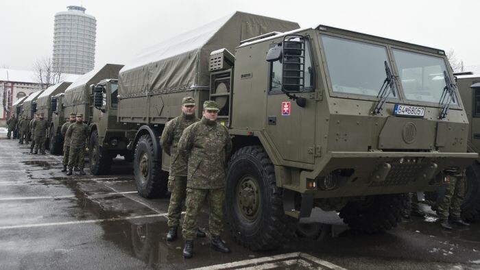 Acquisition conjointe de matériel militaire
