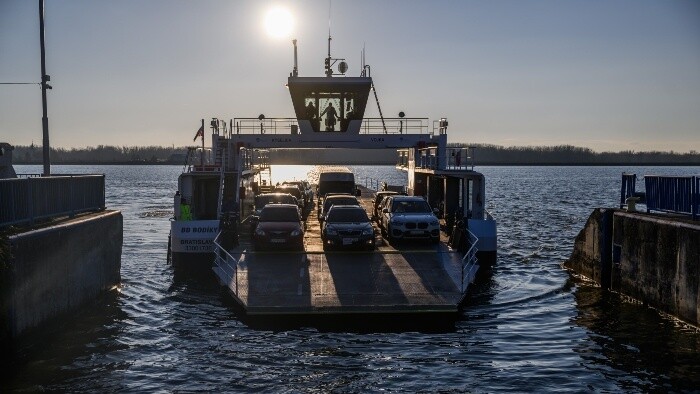 Kompa v Záhorskej Vsi nepremáva pre nízku hladinu Moravy 