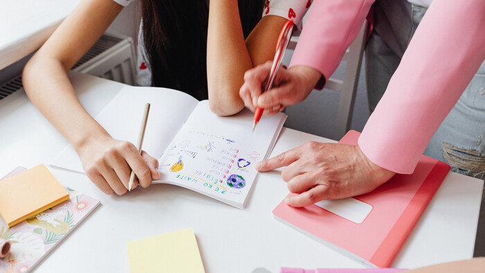 Ministerstvo chce meniť úväzky pedagogických asistentov