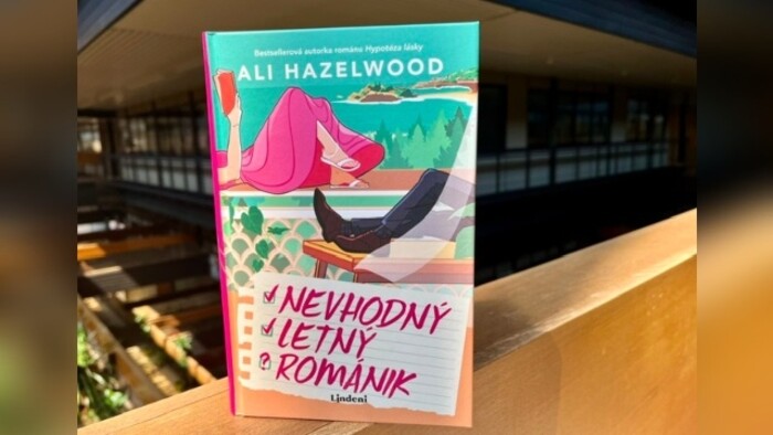 Ali Hazelwood: Nevhodný letný románik