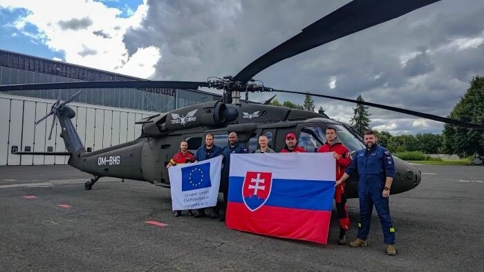 Les pompiers slovaques poursuivent leur aide en France