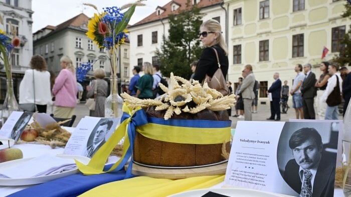 Temporary Memorial of Ukrainian Independence in Bratislava City Centre