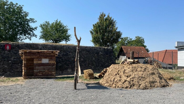 Pálenie míle v Tekovskej Breznici