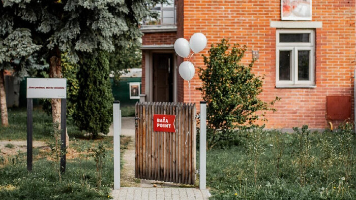 Na Červenej ulici v Partizánskom sprevádza ľudí históriou BaťaPoint