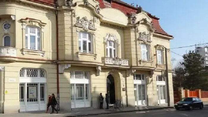 Krajská Knižnica Juraja Fándlyho si chce prenajať časti priestorov Emmerovej vily