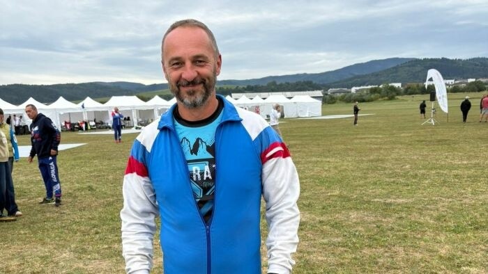 Róbert Juriš je majstrom sveta v parašutizme