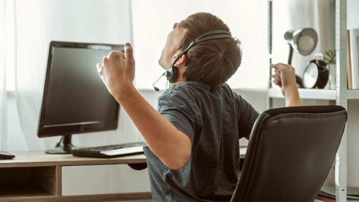 Aj online hra s kamarátmi sa môže skončiť šikanou