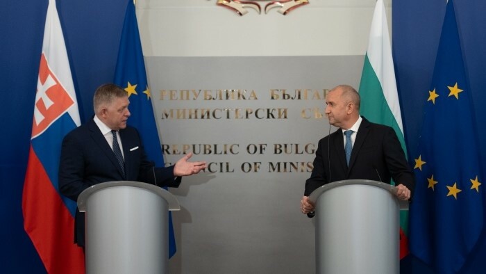 Slovakia Offers Bulgaria Cooperation within V4