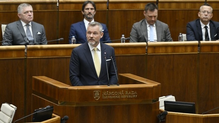 Präsident wies auf die Spaltung des Landes in zwei Lager hin