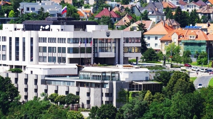 Parlament rozhoduje o vyslaní slovenských vojakov na východ NATO