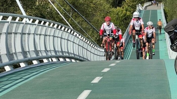 cyklisti_Eiserner Vorhang_4_RSI.jpg
