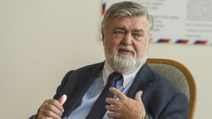 Kniha o Petrovi Dvorskom