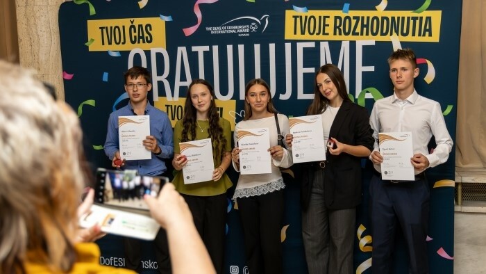 Over 540 Young People from Prešov Region Receive Duke of Edinburgh Award