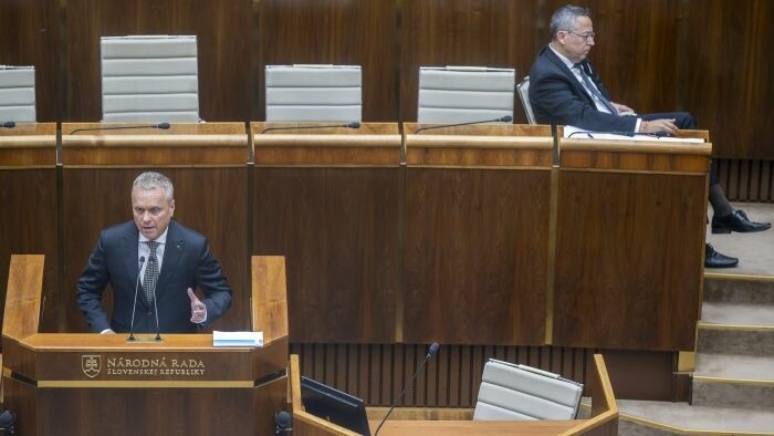 Budget 2027 : affrontement entre gouvernement et opposition