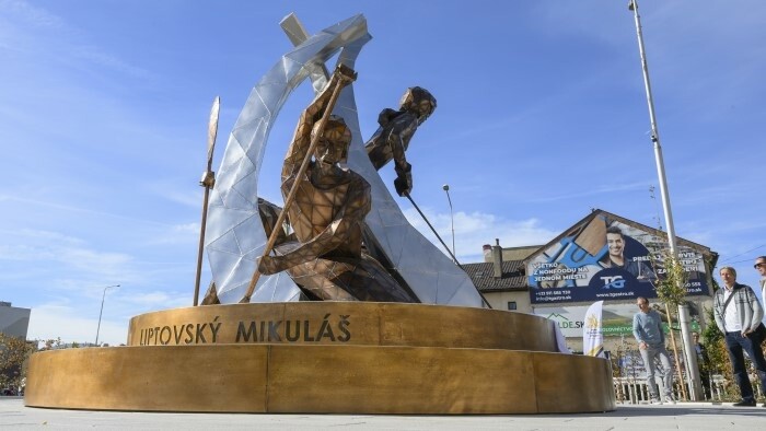 Skulpturengruppe der Olympiasieger in Liptovský Mikuláš enthüllt