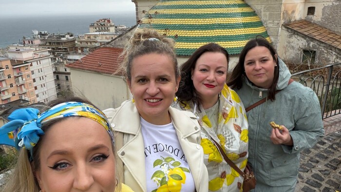 Stanka-Eliška-Zuzka-a-Lenka-z-Pečie-celé-Slovensko-5-v-Taliansku