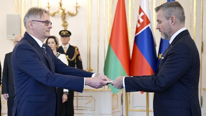 President Hands Over Credentials to Six New Slovak Ambassadors