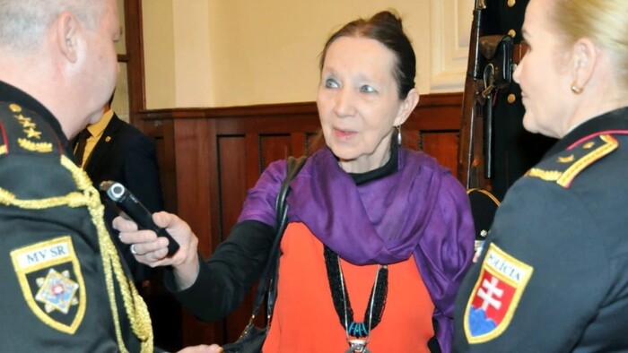 policajti-Janka-Bleyová-STVR