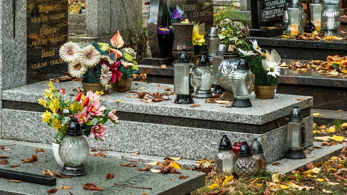 Zdobenie hrobov | Sobota s Jánom Škorňom