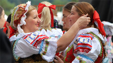 Slovenský deň kroja - regionálne zvyklosti