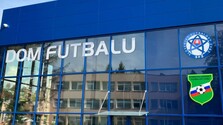 slovenský futbalový zväz.jpg