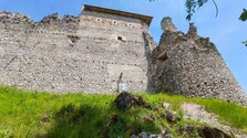 Hrad Uhrovec