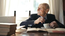 Erasmus aj pre seniorov. Ako sa naň prihlásiť? | Európa dnes