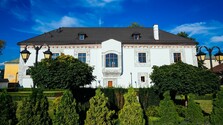 Sobášny palác.jpg