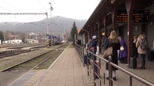 Pokladnica v Kysaku má byť otvorená len do 15.40 h.: Ľudia spísali petíciu. Železničná spoločnosť tvrdí, že opatrenie je dočasné