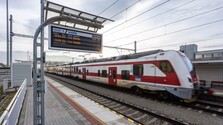 Investície do bezpečnosti železníc a rozostavané desiatky kilometrov diaľnic: Čo sa chystá v doprave v budúcom roku?